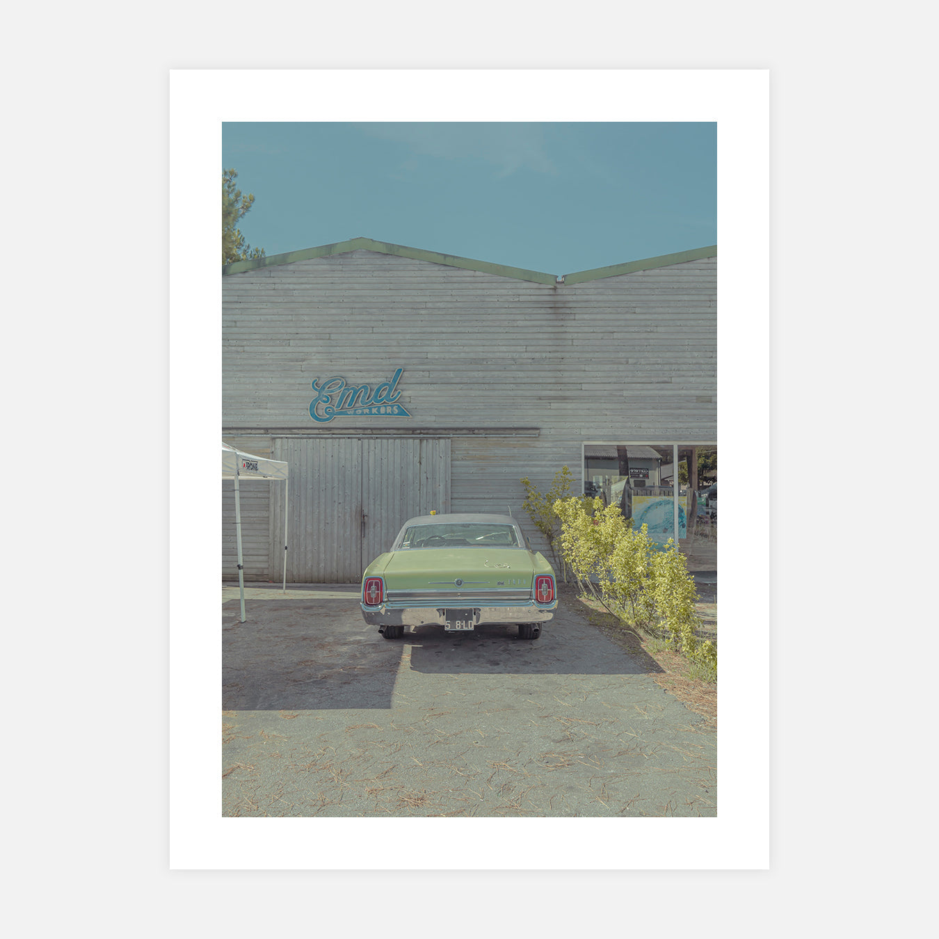 photo-vintage-voiture-retro-affiche-art-deco-design-tendance